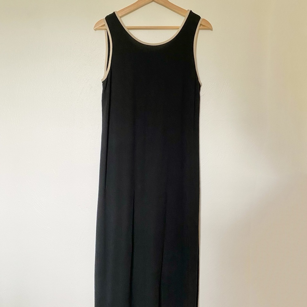 Vintage Black Sleeveless Midi Dress